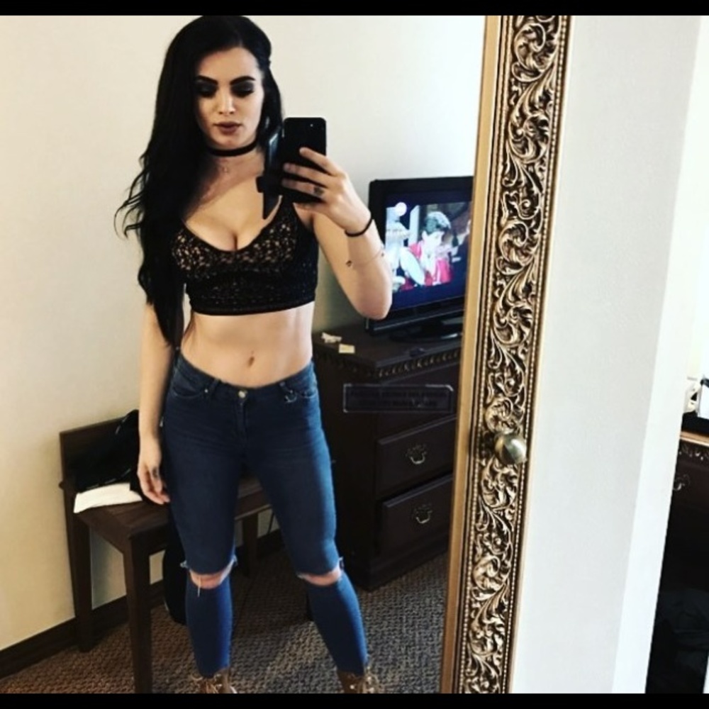 WWE WOMAN'S SUPERSTAR PAIGE